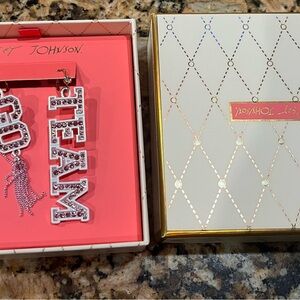 ⚾️⚽️🏀Betsey Johnson Pink and Silver GO TEAM Earrings